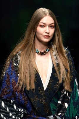 Gigi Hadid Poster 3953080