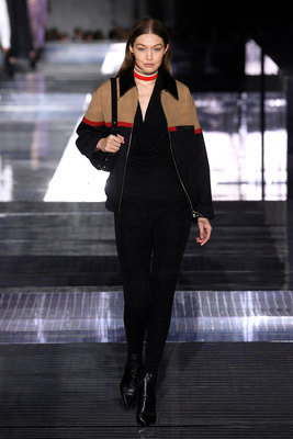 Gigi Hadid Poster 3953092