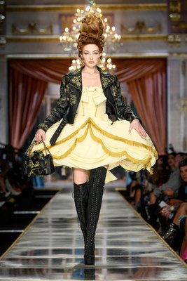 Gigi Hadid Poster 3953191