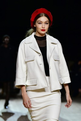 Gigi Hadid Poster 3953196