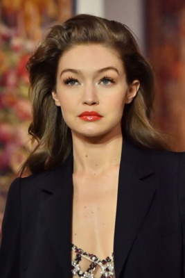 Gigi Hadid Poster 3953288
