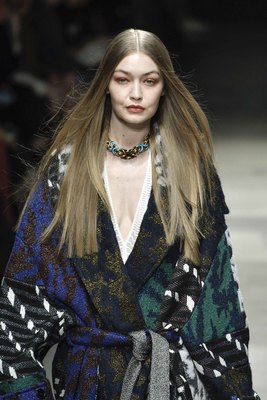 Gigi Hadid Poster 3953315