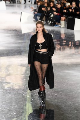 Gigi Hadid Poster 3953386