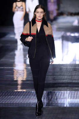 Gigi Hadid Poster 3953432