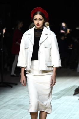 Gigi Hadid Poster 3953437