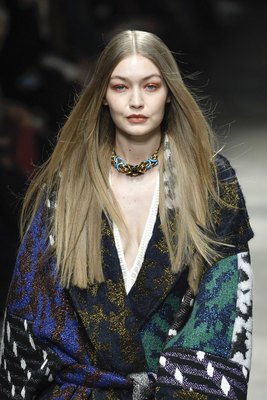 Gigi Hadid Poster 3953459