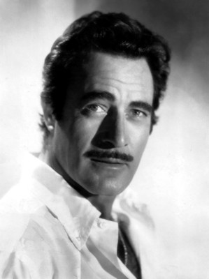 Gilbert Roland Poster 1530484