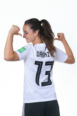 Giulia Gwinn Poster 3688808