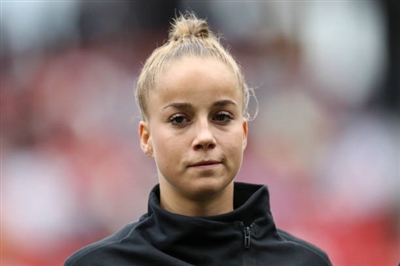 Giulia Gwinn Poster 3688813