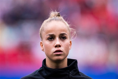 Giulia Gwinn Poster 3688827