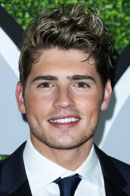 Gregg Sulkin Poster 2935101