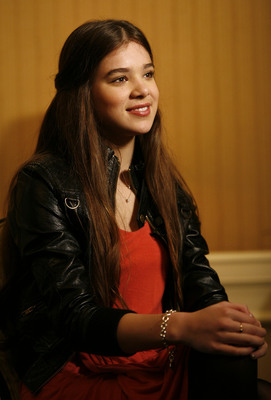 Hailee Steinfeld Poster 2009292