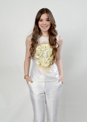 Hailee Steinfeld Poster 2009295