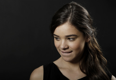 Hailee Steinfeld Poster 2305218