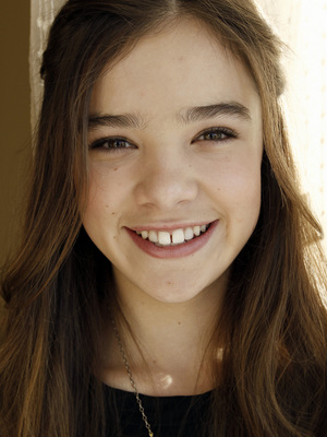 Hailee Steinfeld Poster 2305226
