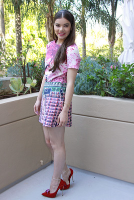 Hailee Steinfeld Poster 2365154