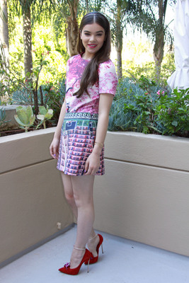 Hailee Steinfeld Poster 2365159
