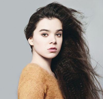 Hailee Steinfeld Poster 2403473