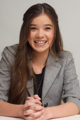 Hailee Steinfeld Poster 2443023