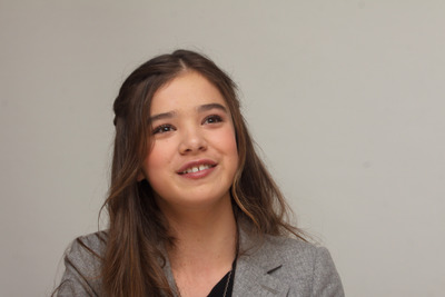 Hailee Steinfeld Poster 2443062