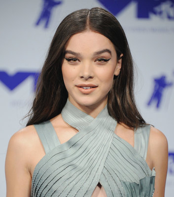 Hailee Steinfeld Poster 2903704