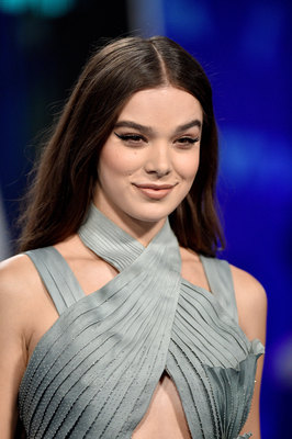 Hailee Steinfeld Poster 2903705