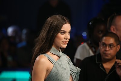 Hailee Steinfeld Poster 2903743