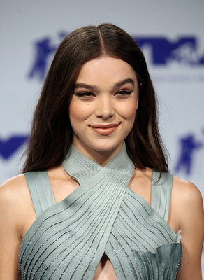 Hailee Steinfeld Poster 2903825