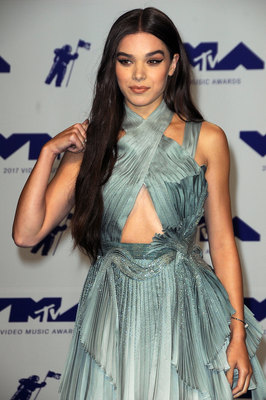 Hailee Steinfeld Poster 2903866