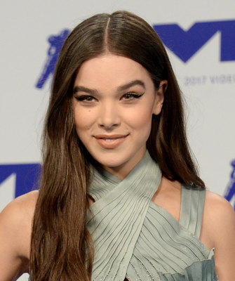 Hailee Steinfeld Poster 2903899