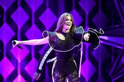 Hailee Steinfeld Poster 2903916
