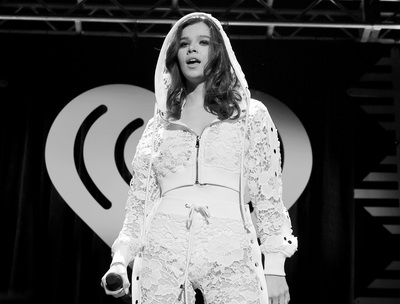 Hailee Steinfeld Poster 2903954