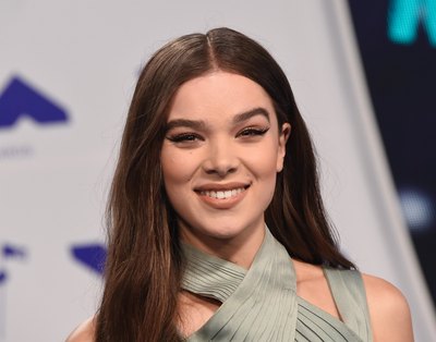 Hailee Steinfeld Poster 2904069