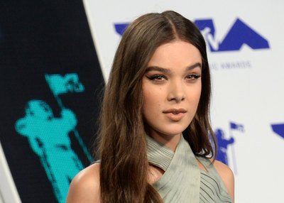 Hailee Steinfeld Poster 2904121