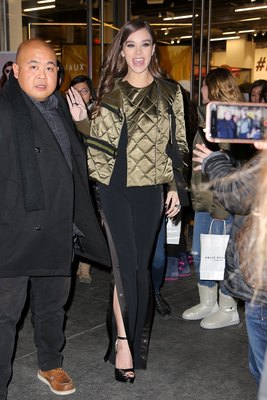 Hailee Steinfeld Poster 2939862