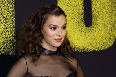 Hailee Steinfeld Poster 2939877