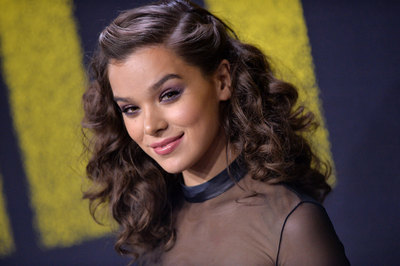 Hailee Steinfeld Poster 2939881