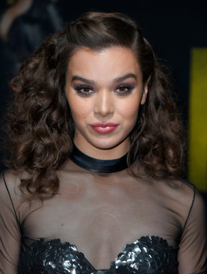 Hailee Steinfeld Poster 2939942