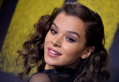 Hailee Steinfeld Poster 2939961