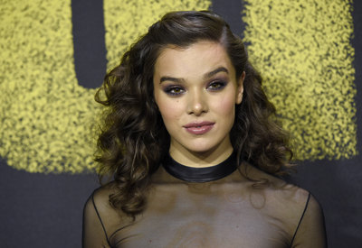 Hailee Steinfeld Poster 2940064