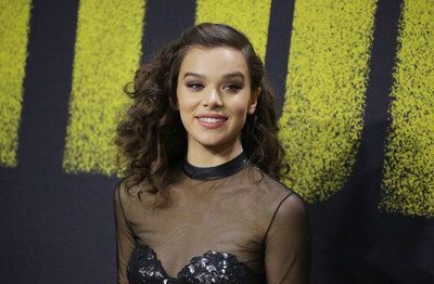 Hailee Steinfeld Poster 2940132