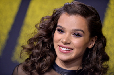 Hailee Steinfeld Poster 2940223