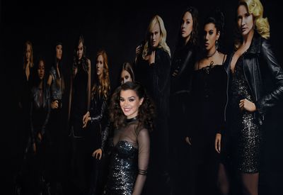 Hailee Steinfeld Poster 2940256