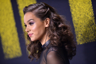 Hailee Steinfeld Poster 2940261