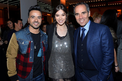 Hailee Steinfeld Poster 2990453