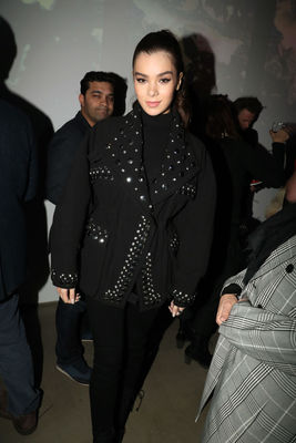 Hailee Steinfeld Poster 3093305