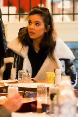 Hailee Steinfeld Poster 3160382