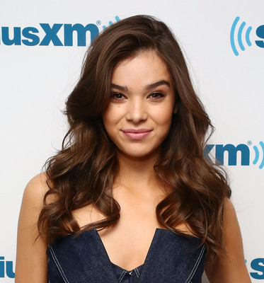 Hailee Steinfeld Poster 3172991