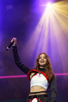 Hailee Steinfeld Poster 3310316