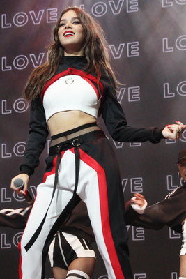 Hailee Steinfeld Poster 3312824